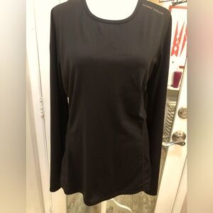 HOT CHILLIES under shirt for skiing/ snow. Great condition size L